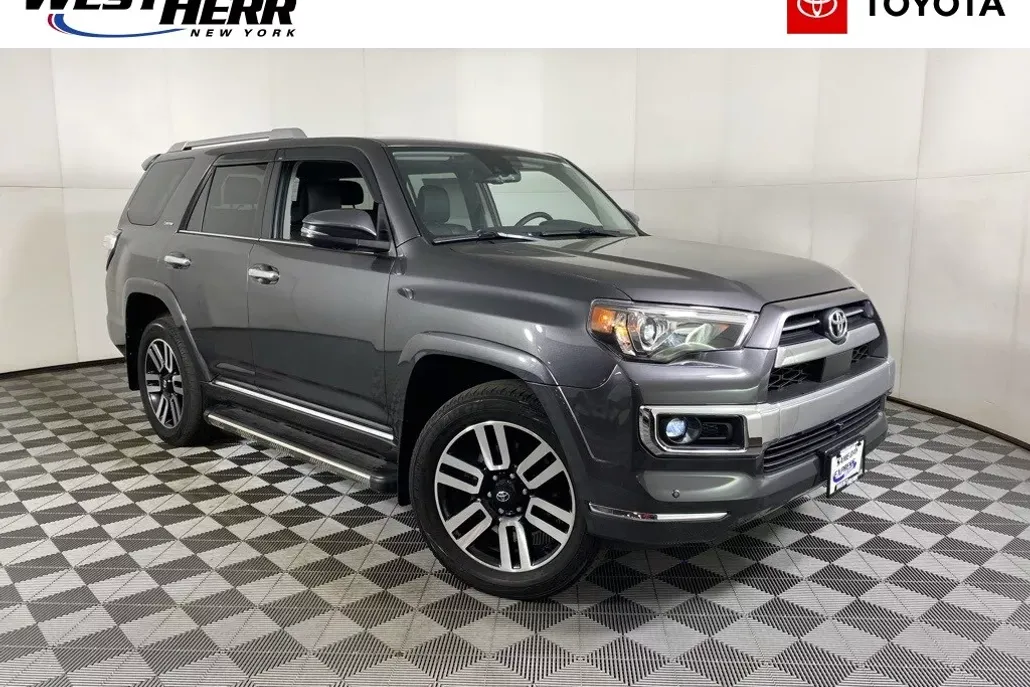 2022 Toyota 4Runner Limited photo 1