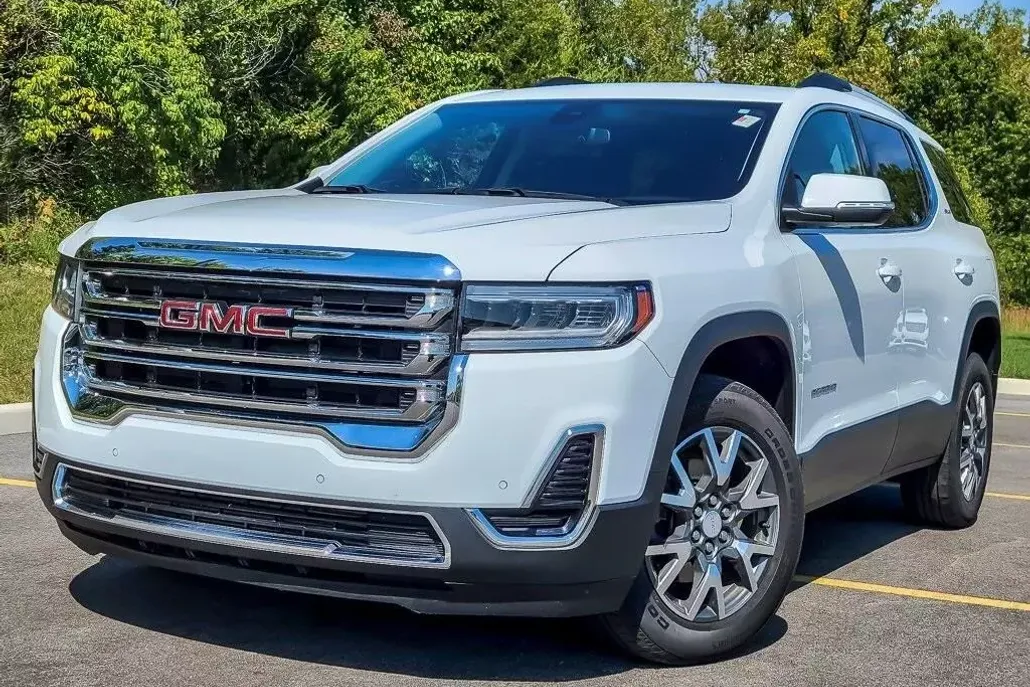 2023 Gmc Acadia SLE photo 1