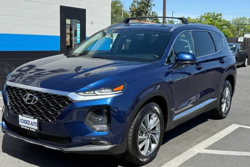 2020 Hyundai Santa Fe SEL photo 1
