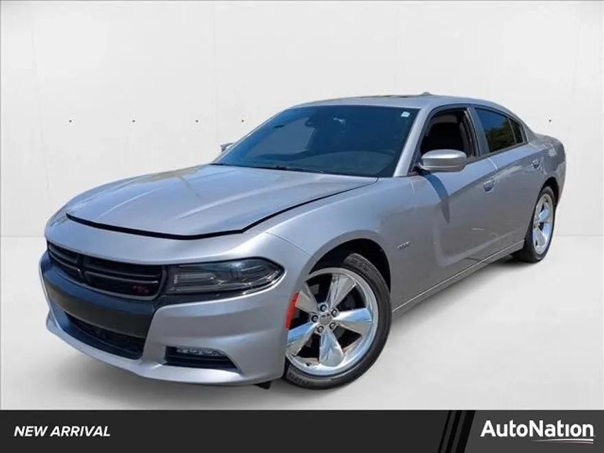 2016 Dodge Charger R/T photo 1