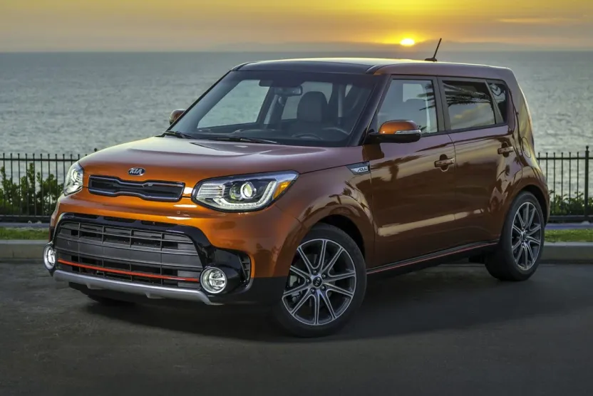 2019 Kia Soul Plus photo 1
