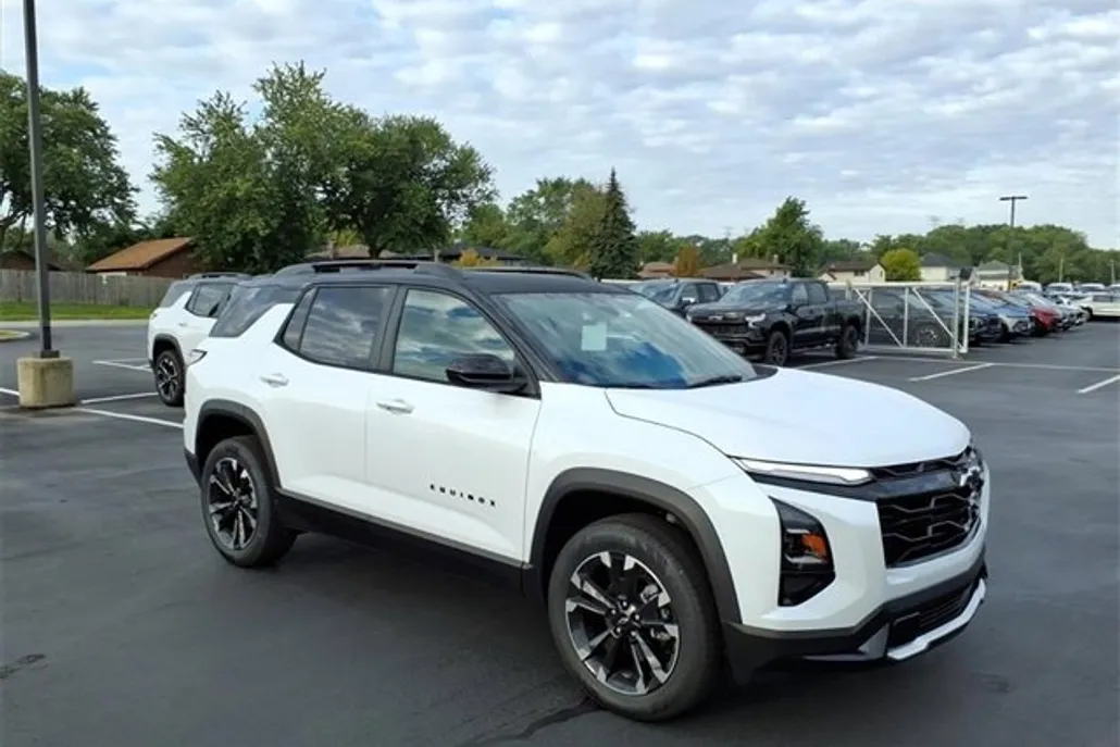 2026 Chevrolet Equinox RS photo 1