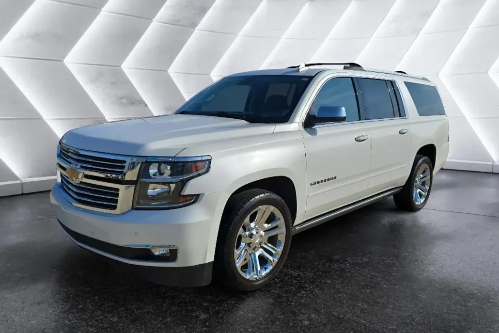 2020 Chevrolet Suburban Premier photo 1