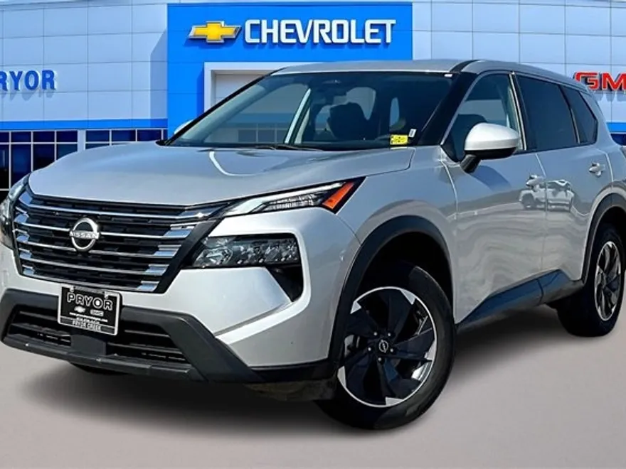 2024 Nissan Rogue SV photo 1