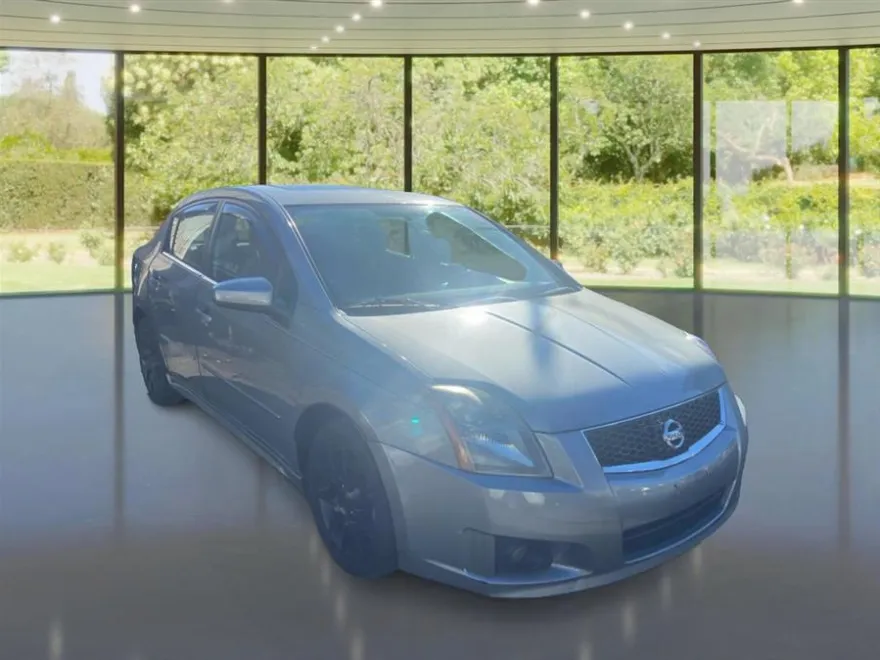 2008 Nissan Sentra SE-R photo 1