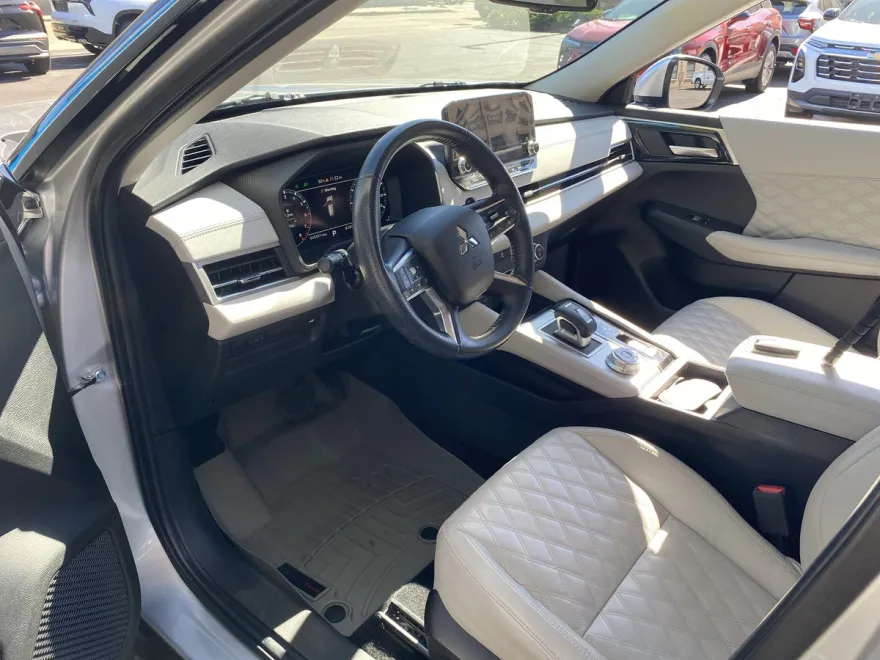 2022 Mitsubishi Outlander SEL GT photo 1