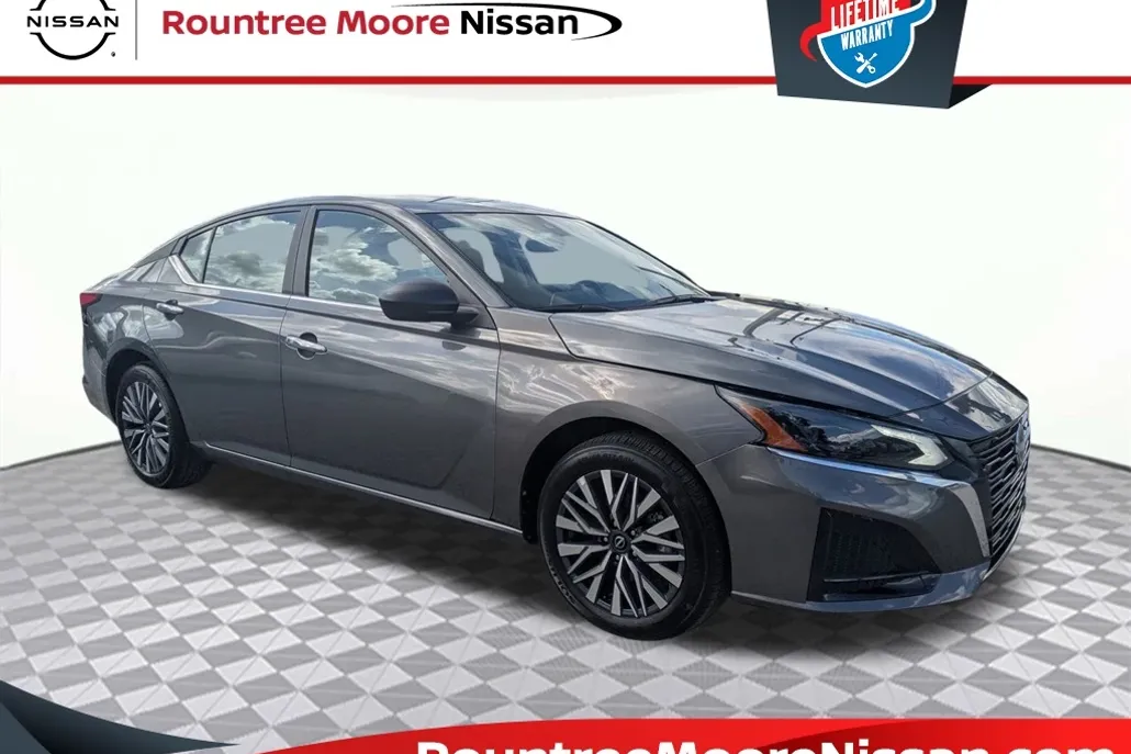 2025 Nissan Altima 2.5 SV photo 1
