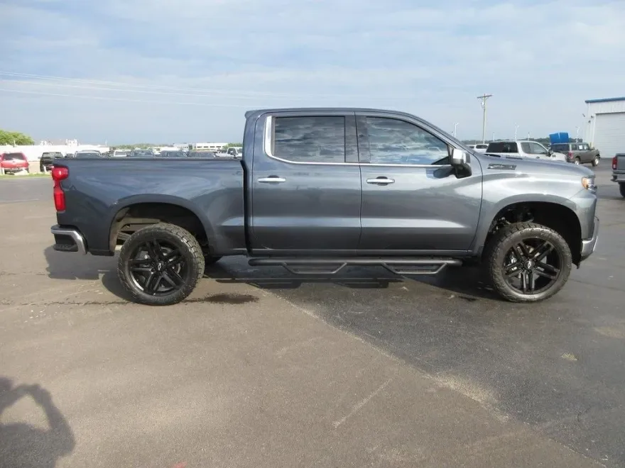 2021 Chevrolet Silverado 1500 LTZ photo 1