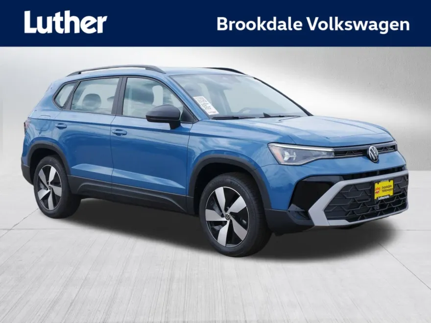 2025 Volkswagen Taos S photo 1