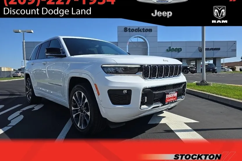 2025 Jeep Grand Cherokee Overland photo 1
