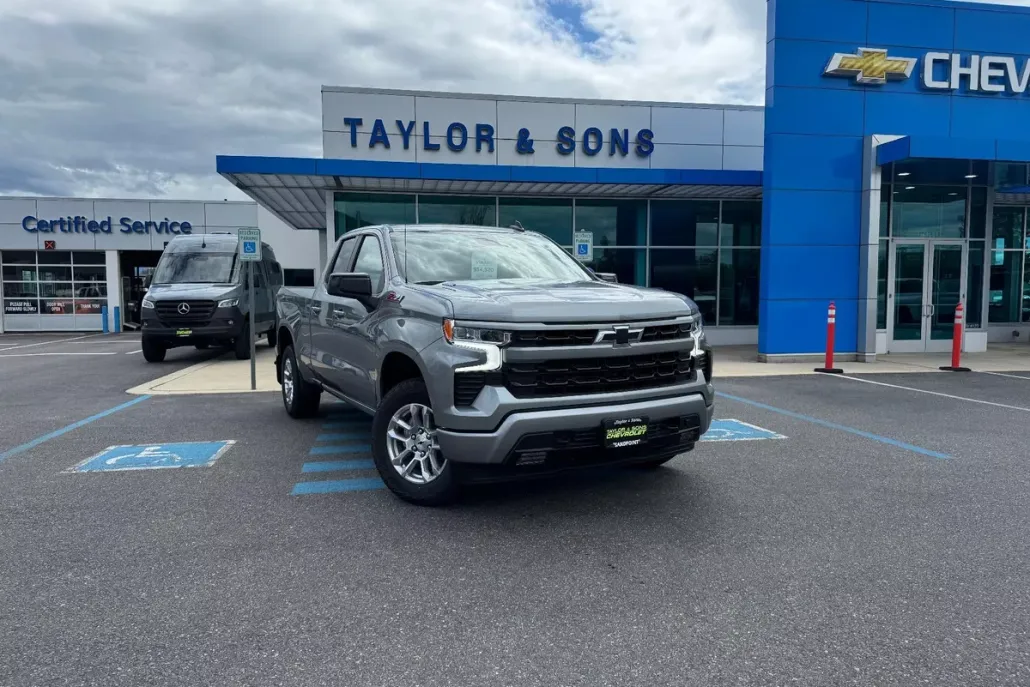2025 Chevrolet Silverado 1500 RST photo 1