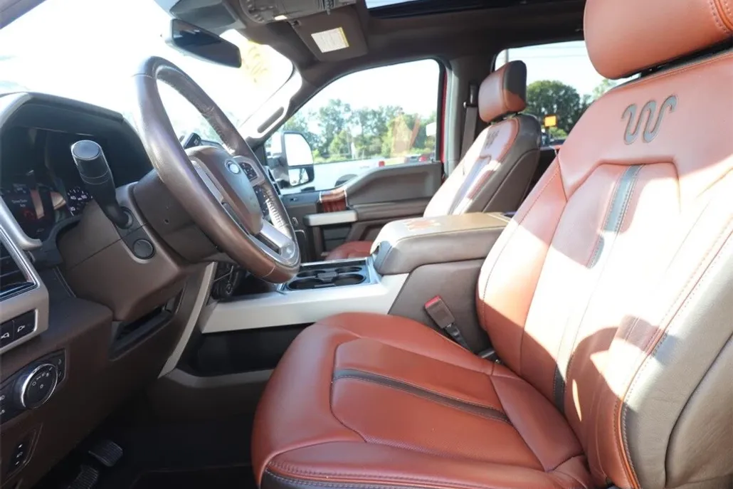 2022 Ford F-250 King Ranch photo 1