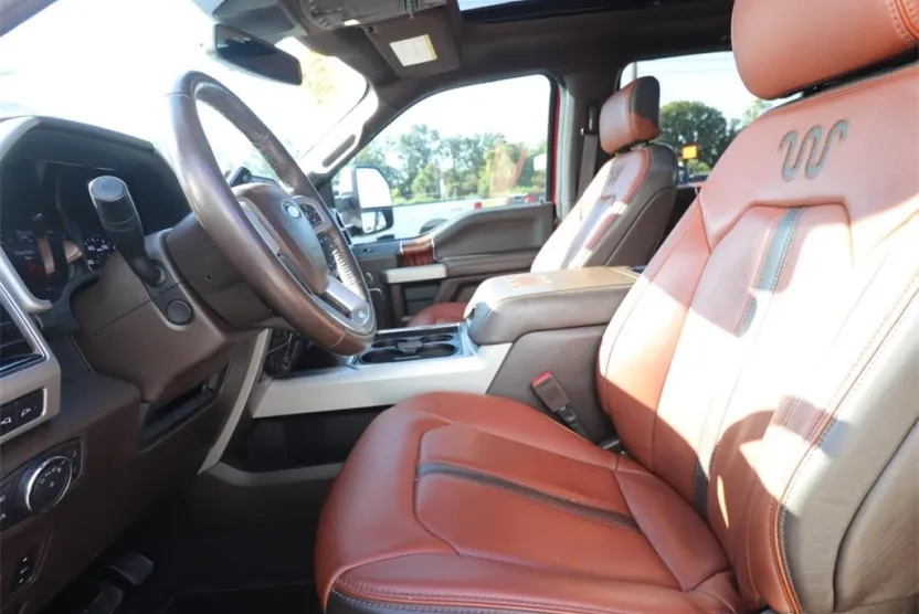 2022 Ford F-250 King Ranch photo 1