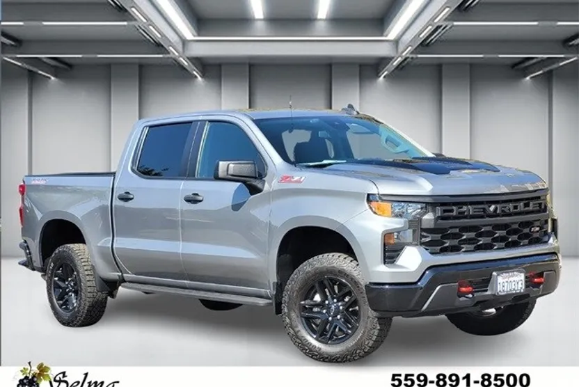 2024 Chevrolet Silverado 1500 Custom Trail Boss photo 1