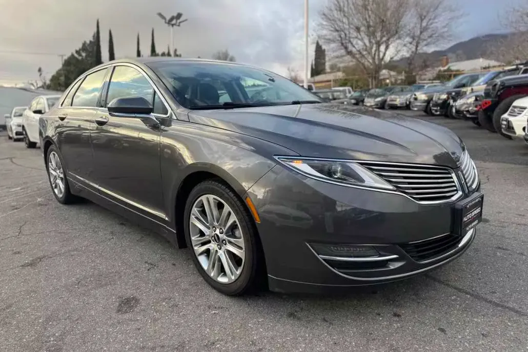 2015 Lincoln MKZ Hybrid photo 1