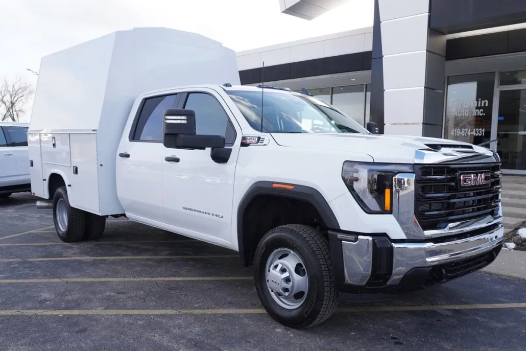 2025 Gmc Sierra 3500 HD Pro photo 1