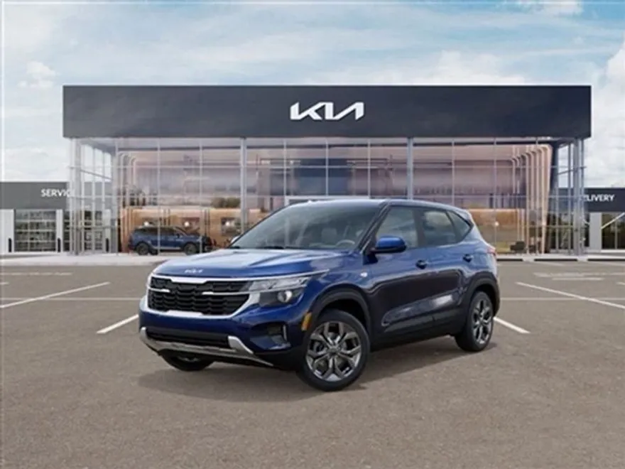 2026 Kia Seltos LX photo 1