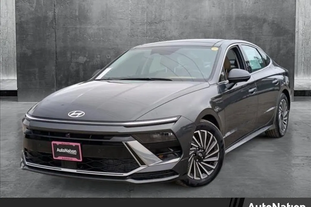 2025 Hyundai Sonata Hybrid Limited photo 1
