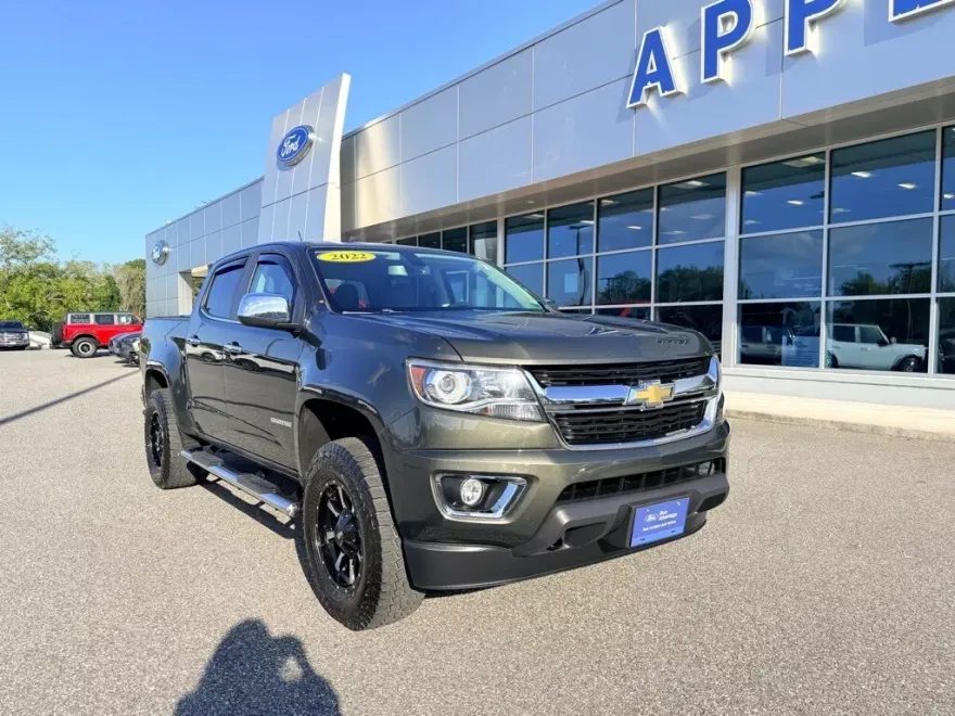 2018 Chevrolet Colorado LT photo 1