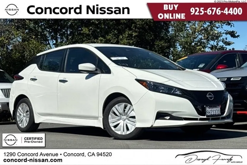 2023 Nissan Leaf S photo 1