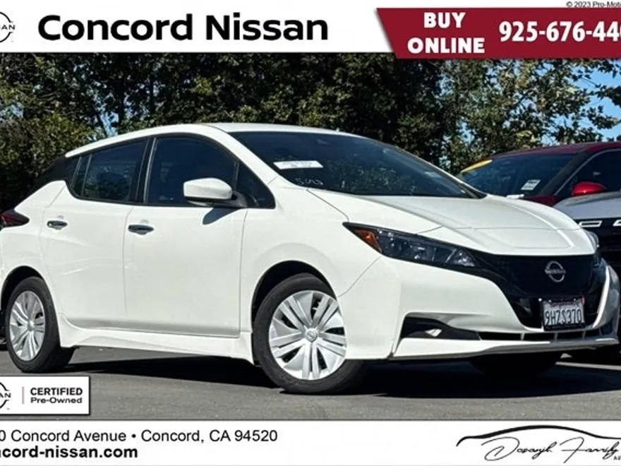 2023 Nissan Leaf S photo 1
