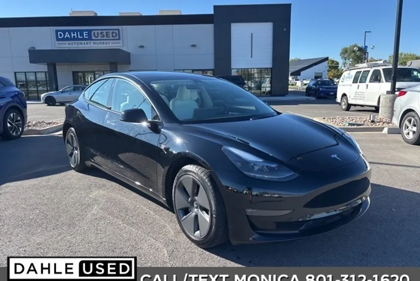 2023 Tesla Model 3 Long Range photo 1
