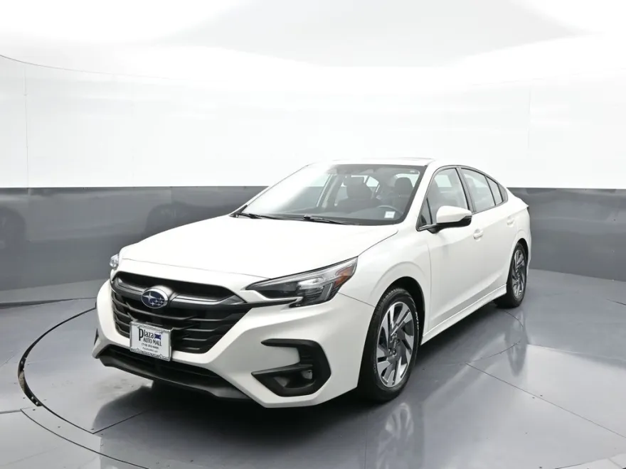 2023 Subaru Legacy Limited photo 1