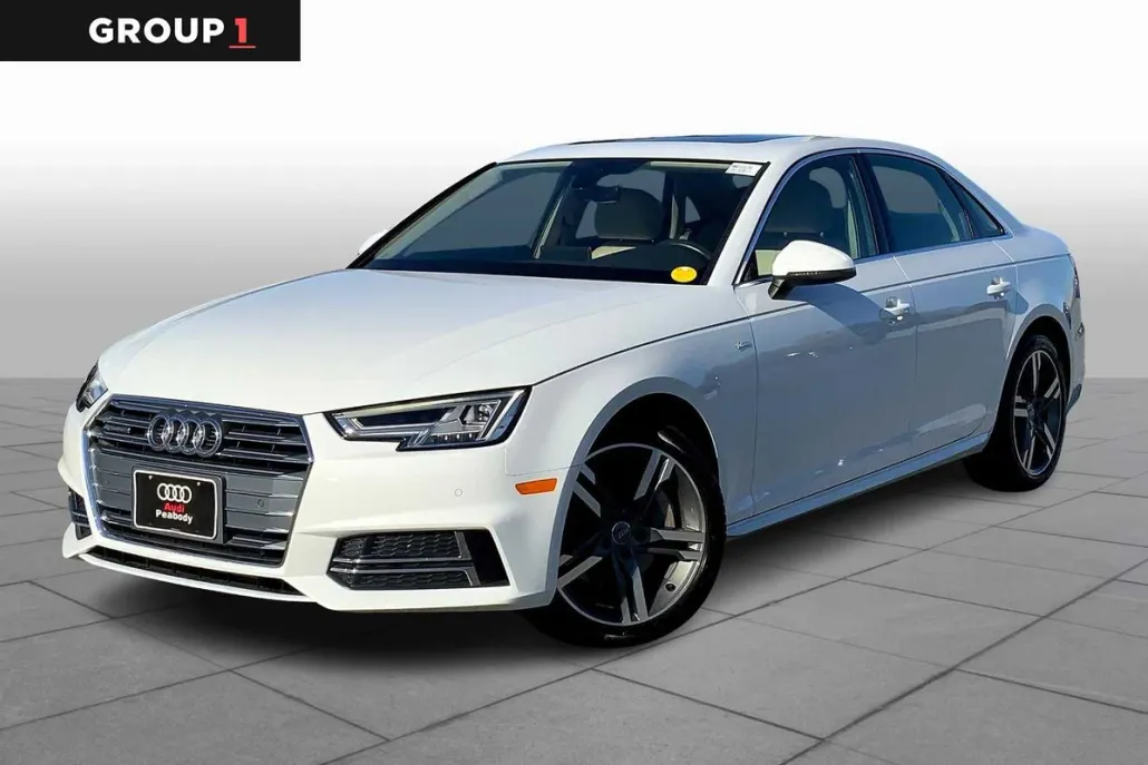 2017 Audi A4 Quattro Premium Plus photo 1