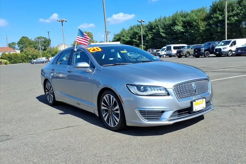 2020 Lincoln MKZ Reserve photo 1