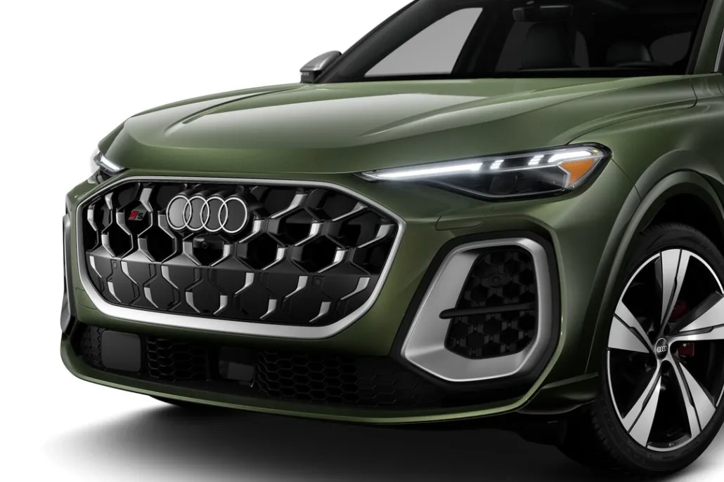 2025 Audi SQ5 Prestige photo 1