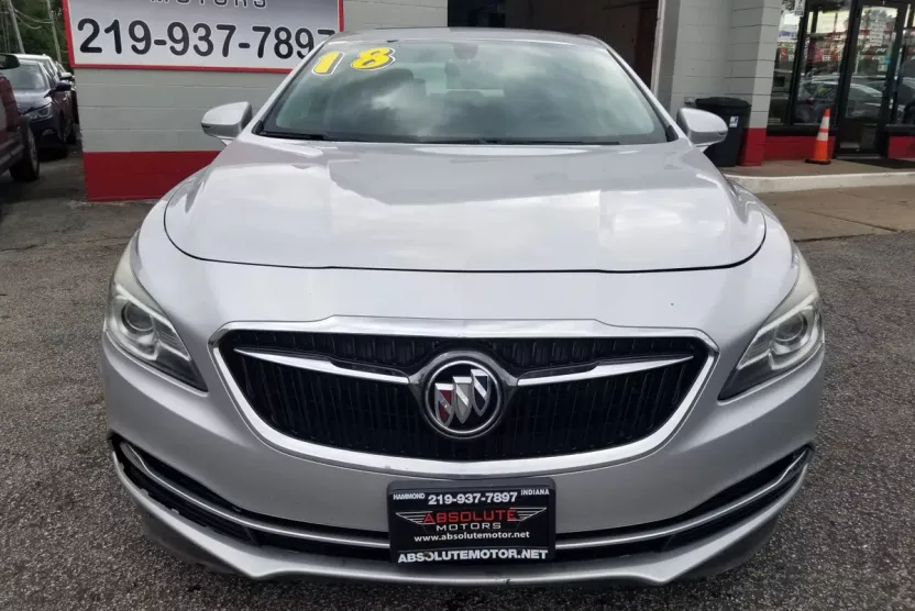 2018 Buick LaCrosse Essence photo 1