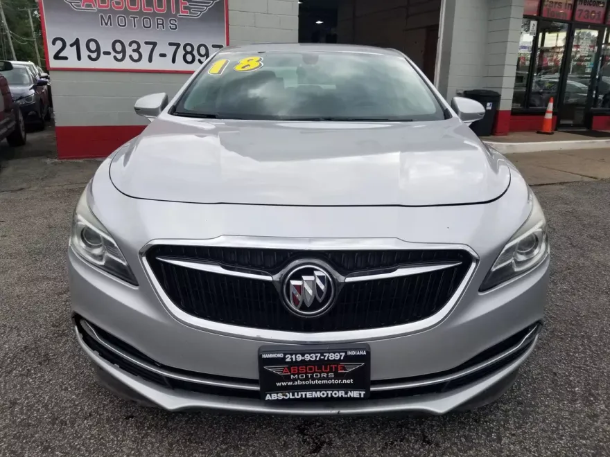 2018 Buick LaCrosse Essence photo 1