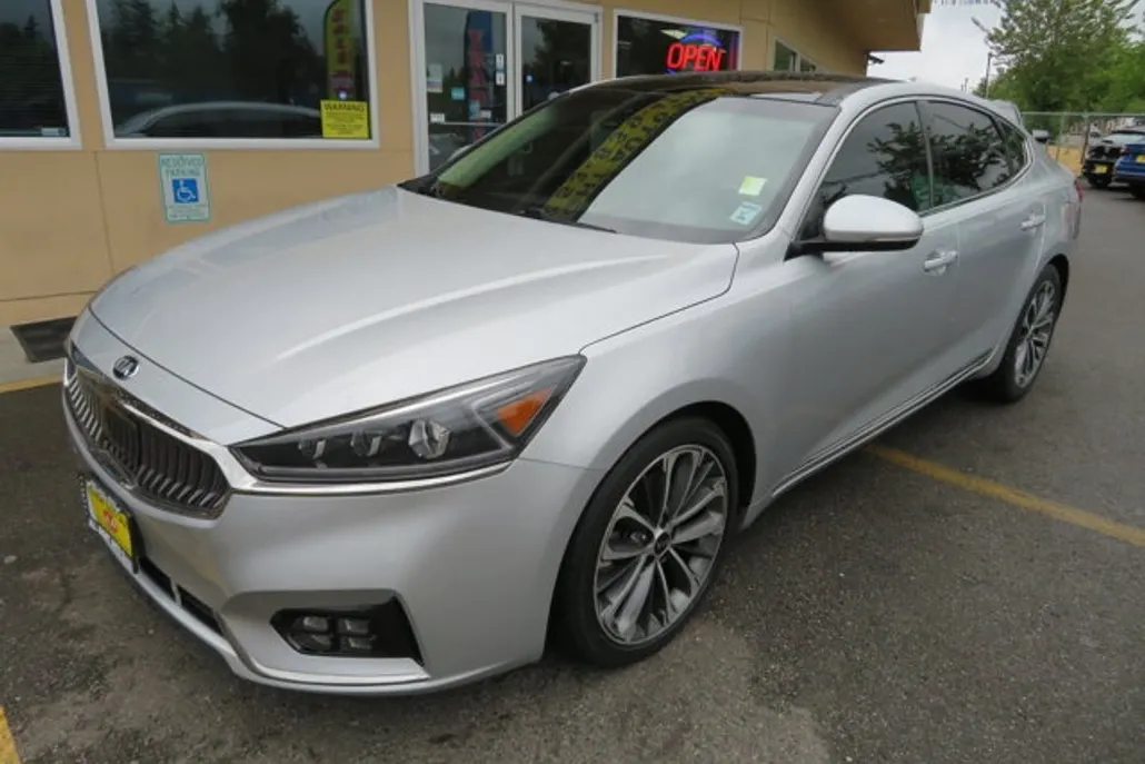 2018 Kia Cadenza Technology photo 1