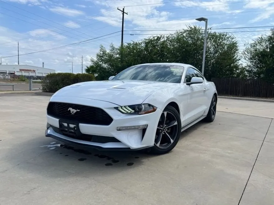 2022 Ford Mustang EcoBoost photo 1
