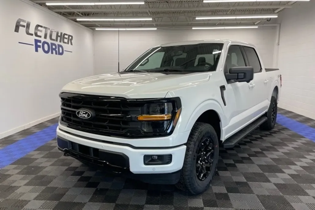 2025 Ford F-150 XLT photo 1