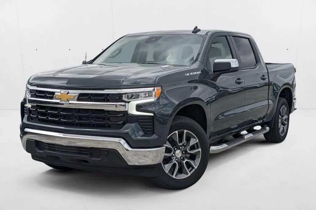 2025 Chevrolet Silverado 1500 LT photo 1