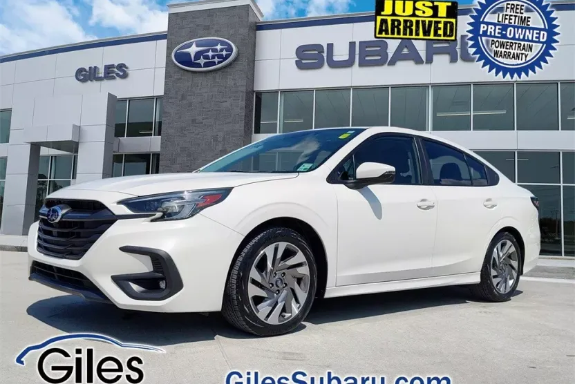 2023 Subaru Legacy Limited photo 1
