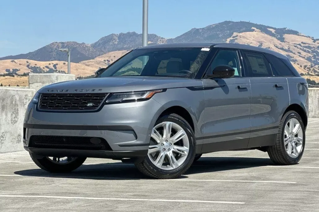 2026 Land Rover Range Rover Velar S photo 1