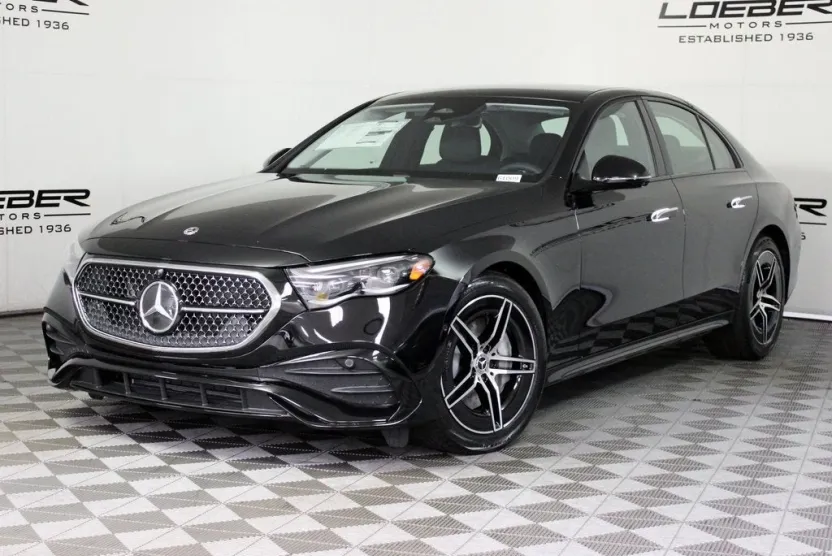 2026 Mercedes Benz E 450 4MATIC photo 1