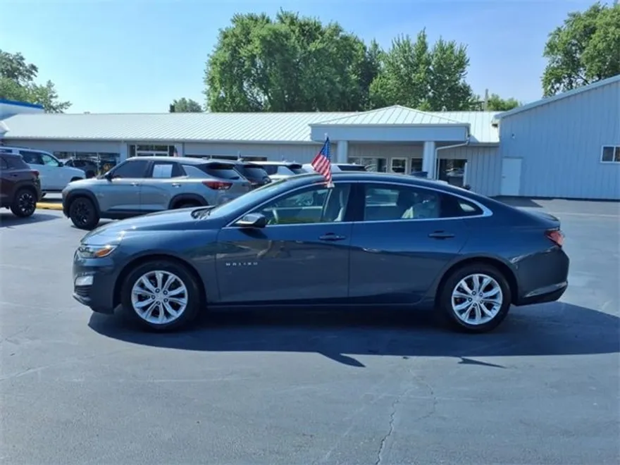 2020 Chevrolet Malibu 1LT photo 1
