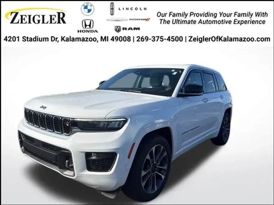 2022 Jeep Grand Cherokee Overland photo 1