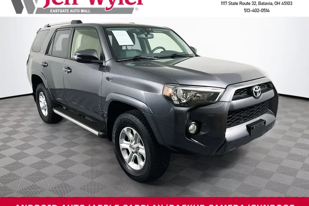 2019 Toyota 4Runner SR5 photo 1