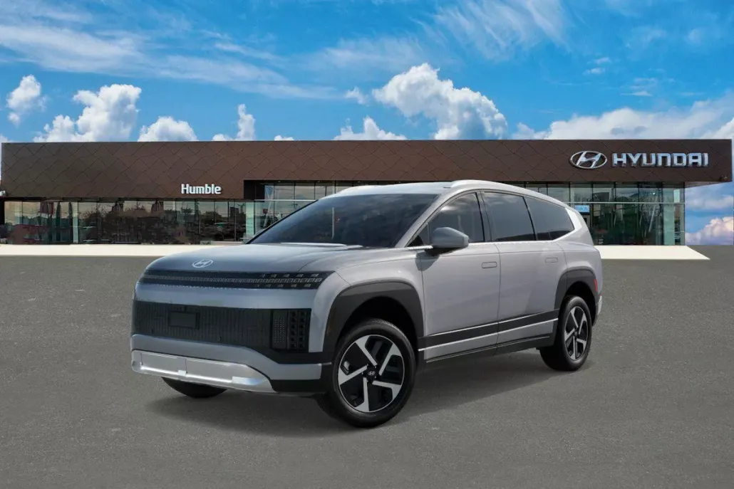 2026 Hyundai Ioniq SE photo 1