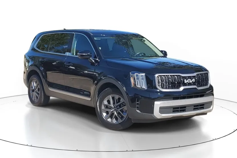 2024 Kia Telluride LX photo 1