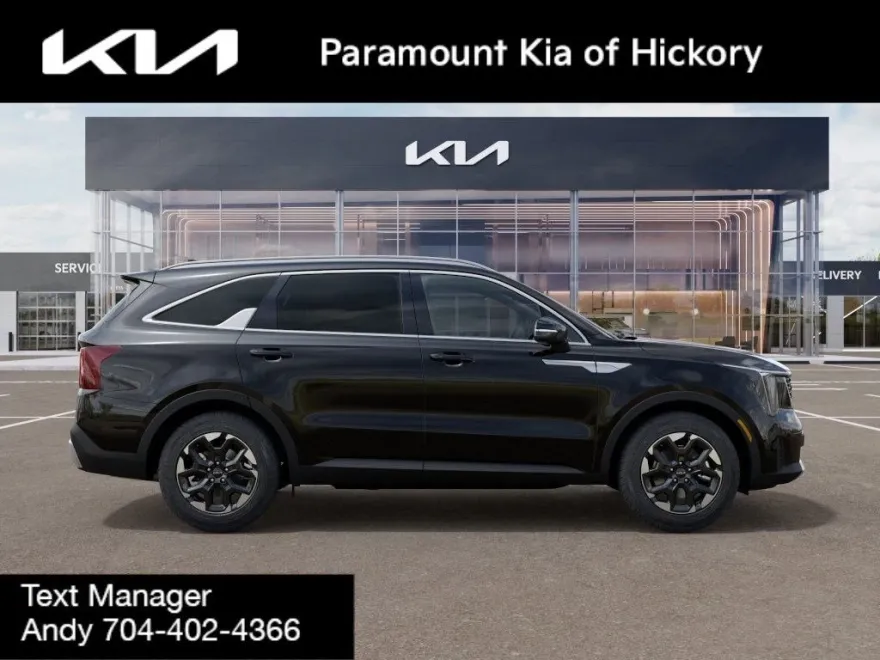 2025 Kia Sorento S photo 1