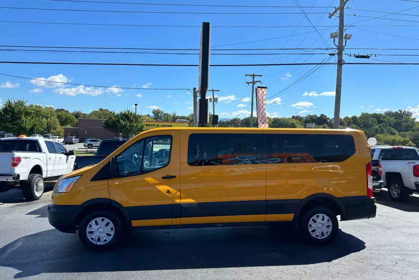 2017 Ford Transit Van photo 1