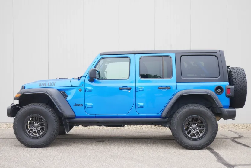 2023 Jeep Wrangler Willys photo 1