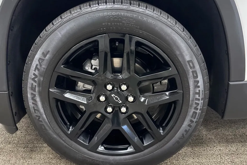 2023 Chevrolet Traverse Cloth photo 1