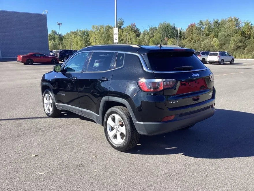 2019 Jeep Compass Latitude photo 1