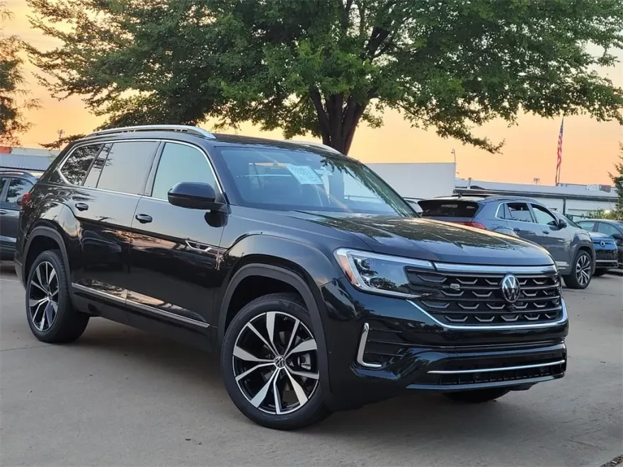 2026 Volkswagen Atlas SEL Premium R-Line photo 1
